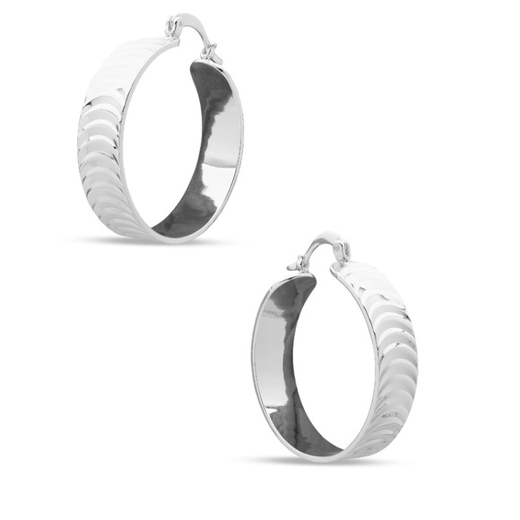 Cute Gloria Vanderbilt Womens Silver Tone Hoop Click-top Earrings - Picture 3 of 5